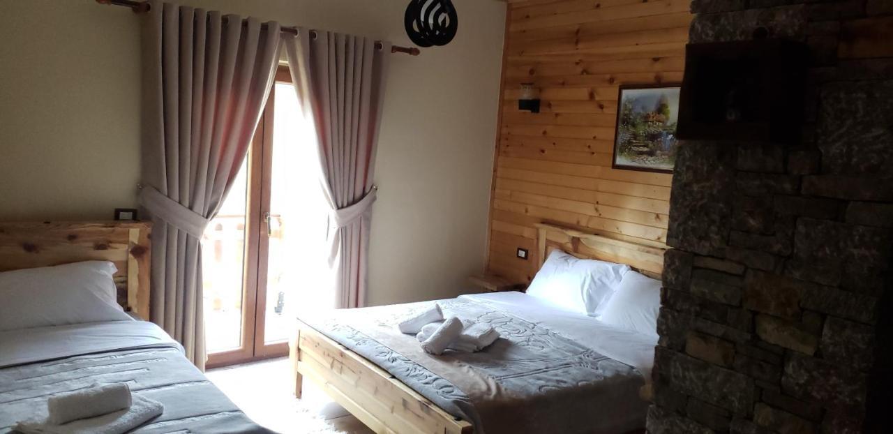 Bed and Breakfast Bujtina Shkodrani Voskopojë Exterior foto