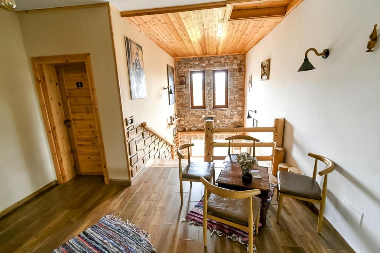Bed and Breakfast Bujtina Shkodrani Voskopojë Exterior foto